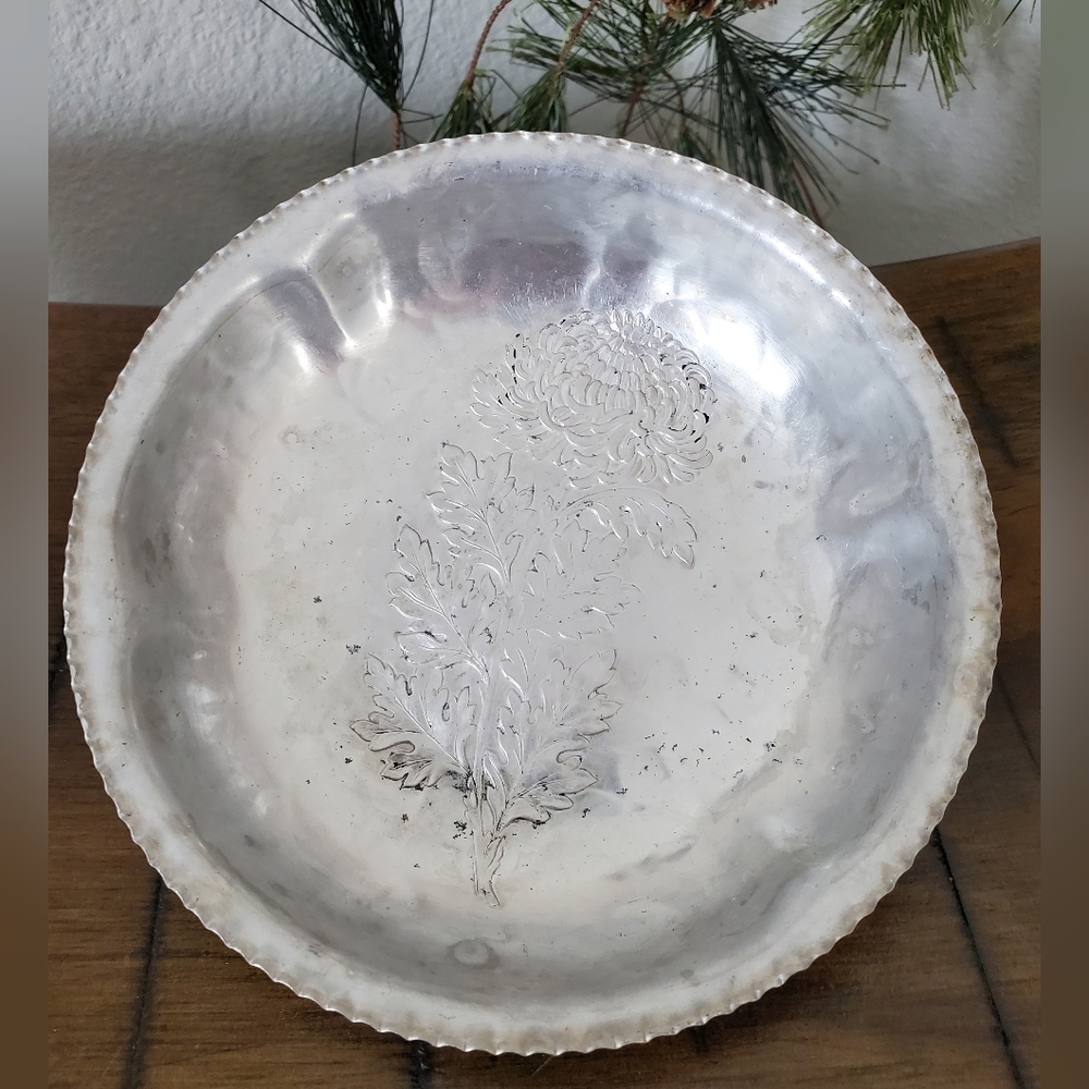 Vintage MUM Continental Silver Co. Aluminum Silent Butler Tray #733